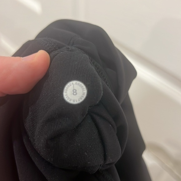 lululemon Wunder Under High-Rise Crop 23" with Scallop Hem Womens Black Size 8 - Picture 5 of 5